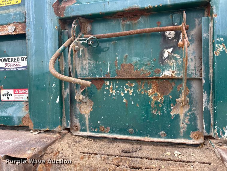 image for item DS0826 2014 International 7400 dump truck