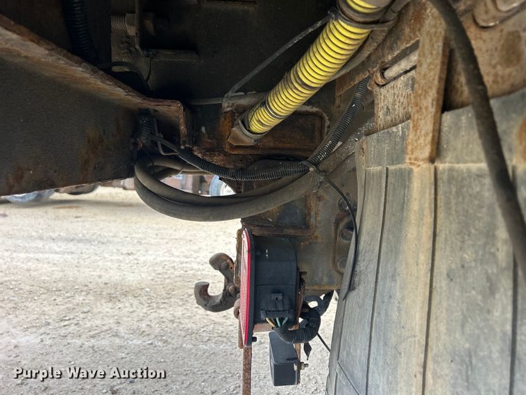 image for item DS0826 2014 International 7400 dump truck