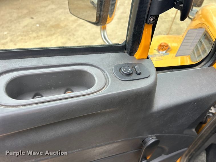 image for item DS0826 2014 International 7400 dump truck