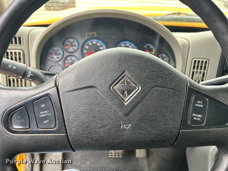 image for item DS0826 2014 International 7400 dump truck