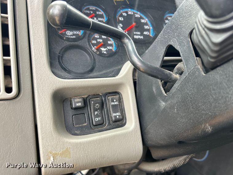 image for item DS0826 2014 International 7400 dump truck