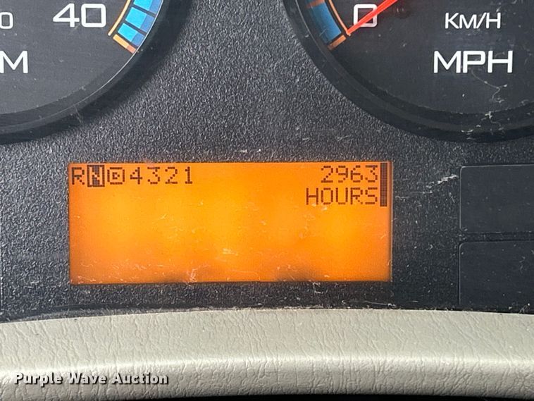 image for item DS0826 2014 International 7400 dump truck