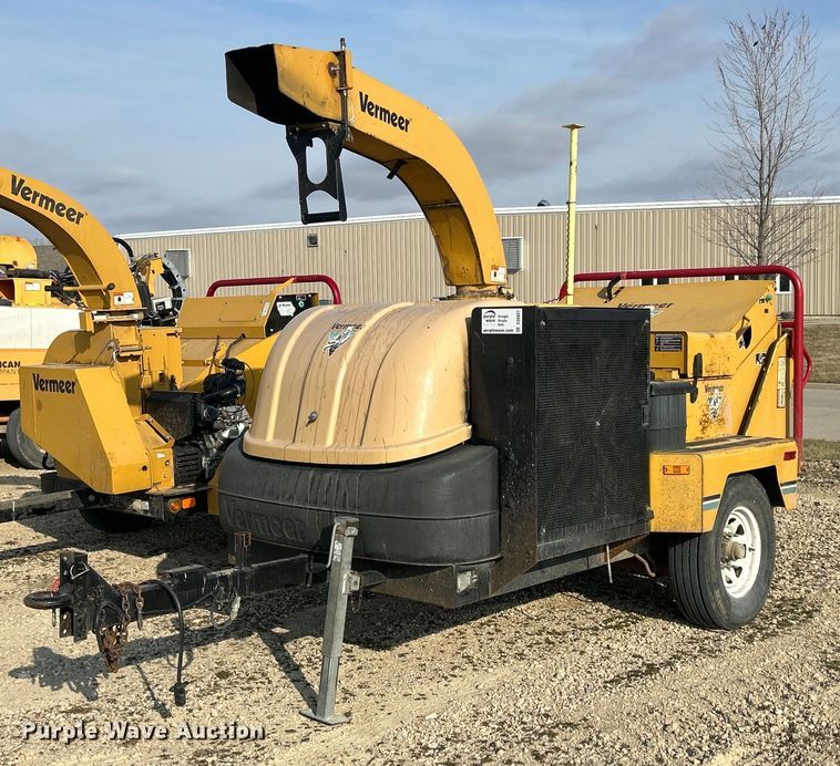 image for item DS0827 2005 Vermeer  BC1400 XL wood chipper