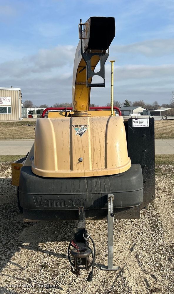 image for item DS0827 2005 Vermeer  BC1400 XL wood chipper