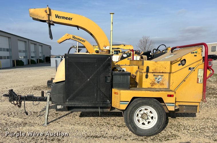 2005 Vermeer BC1400 XL wood chipper in Tipton, IA | Item DS0827 for