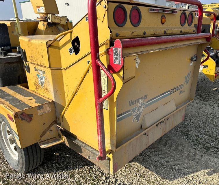 image for item DS0827 2005 Vermeer  BC1400 XL wood chipper