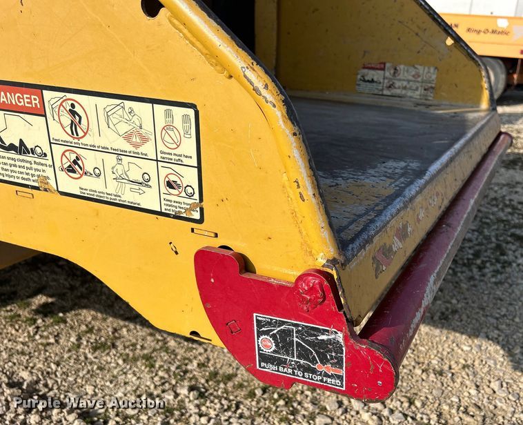 image for item DS0827 2005 Vermeer  BC1400 XL wood chipper