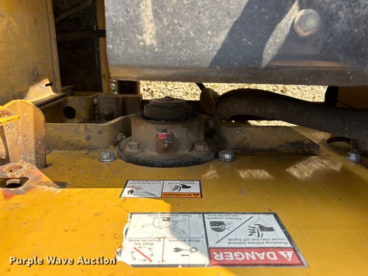 image for item DS0827 2005 Vermeer  BC1400 XL wood chipper