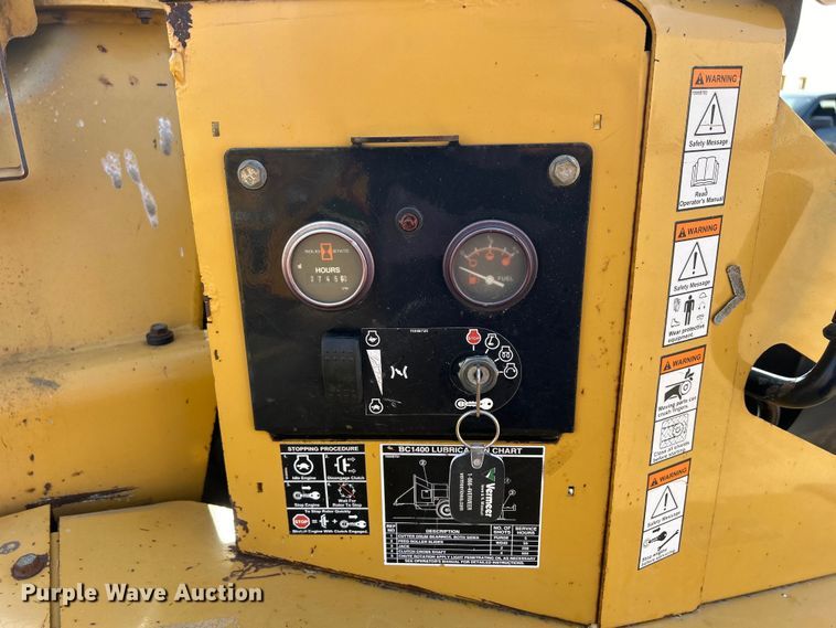 image for item DS0827 2005 Vermeer  BC1400 XL wood chipper