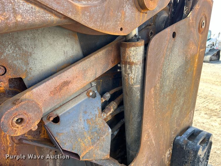 image for item DS0828 2020 Bobcat T66 skid steer loader