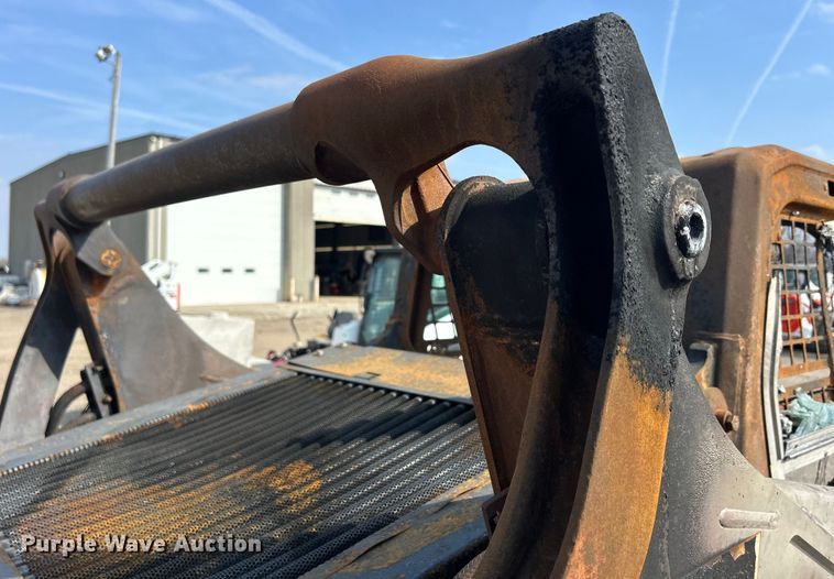 image for item DS0828 2020 Bobcat T66 skid steer loader