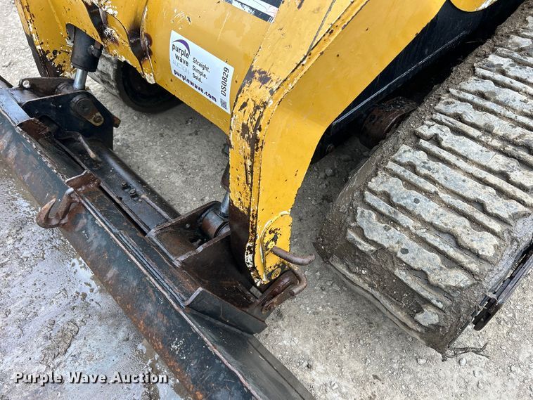 image for item DS0829 2006 Caterpillar 287B skid steer loader