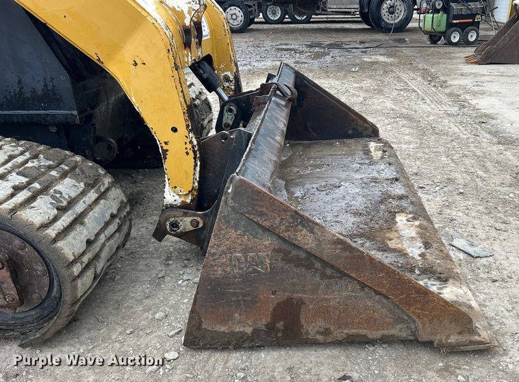 image for item DS0829 2006 Caterpillar 287B skid steer loader