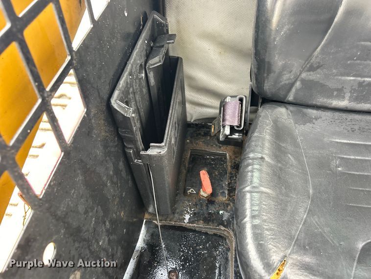 image for item DS0829 2006 Caterpillar 287B skid steer loader