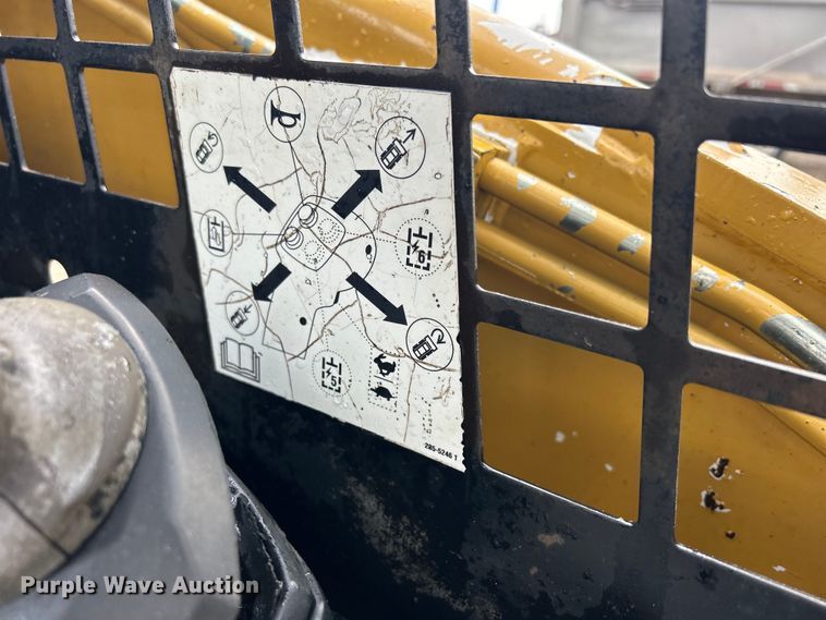 image for item DS0829 2006 Caterpillar 287B skid steer loader