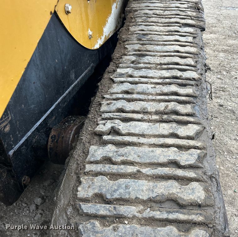 image for item DS0829 2006 Caterpillar 287B skid steer loader