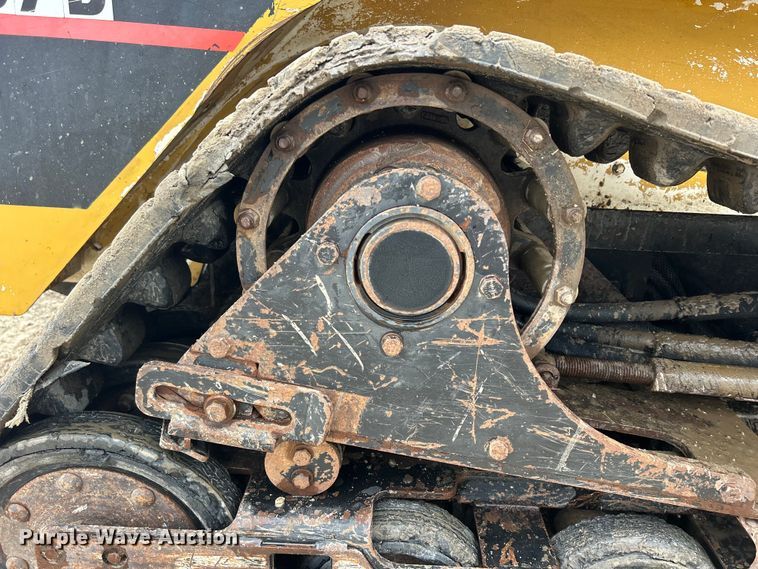 image for item DS0829 2006 Caterpillar 287B skid steer loader