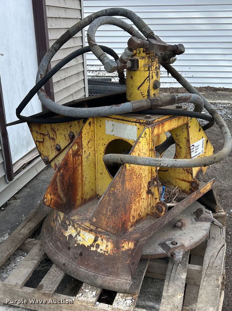 image for item DS0833 1996 Pro Mac 36CMP 36