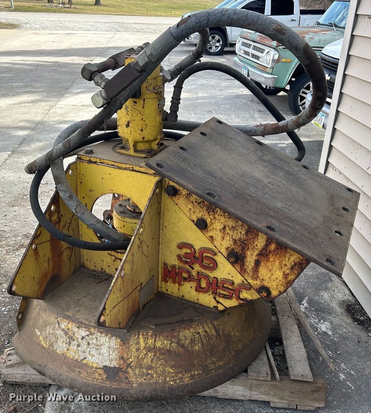 image for item DS0833 1996 Pro Mac 36CMP 36