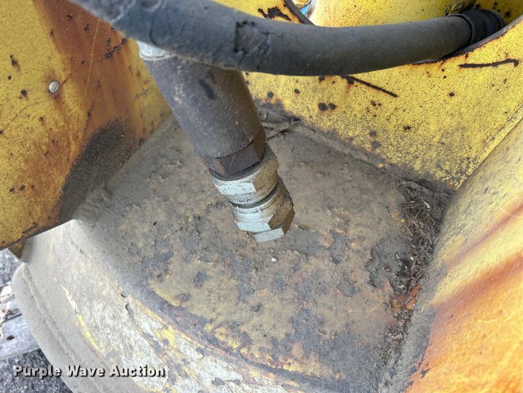 image for item DS0833 1996 Pro Mac 36CMP 36