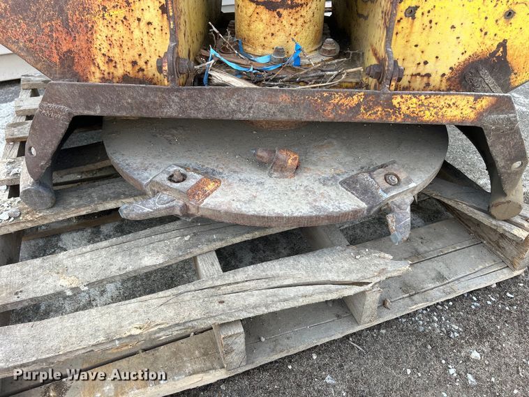 image for item DS0833 1996 Pro Mac 36CMP 36