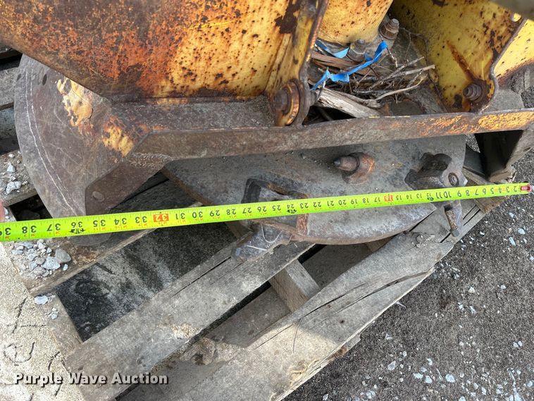 image for item DS0833 1996 Pro Mac 36CMP 36