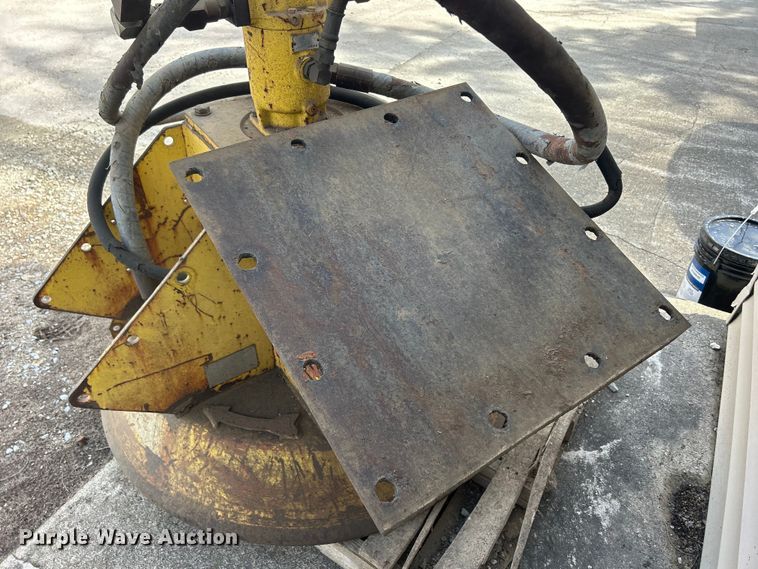 image for item DS0833 1996 Pro Mac 36CMP 36