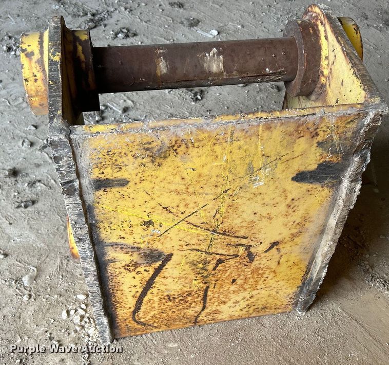 image for item DS0833 1996 Pro Mac 36CMP 36