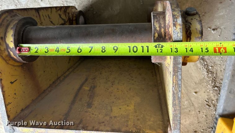 image for item DS0833 1996 Pro Mac 36CMP 36