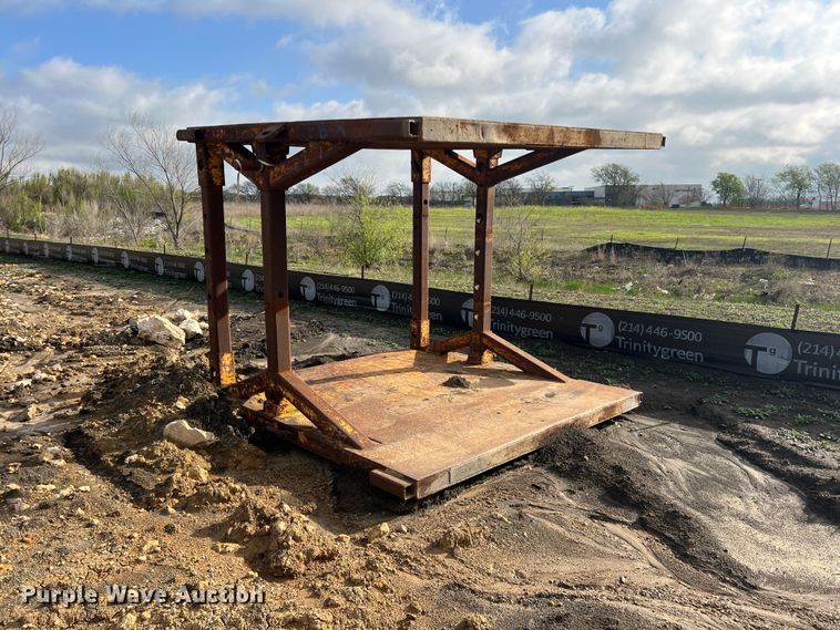 image for item DS2484 Trench box