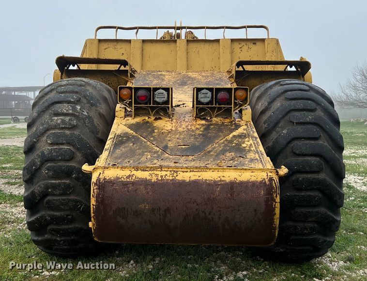 image for item DS2925 1985 Caterpillar 621B conventional scraper 
