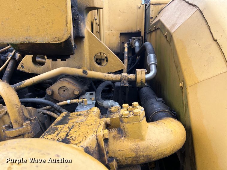 image for item DS2925 1985 Caterpillar 621B conventional scraper 