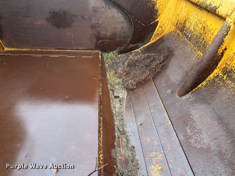 image for item DS2925 1985 Caterpillar 621B conventional scraper 