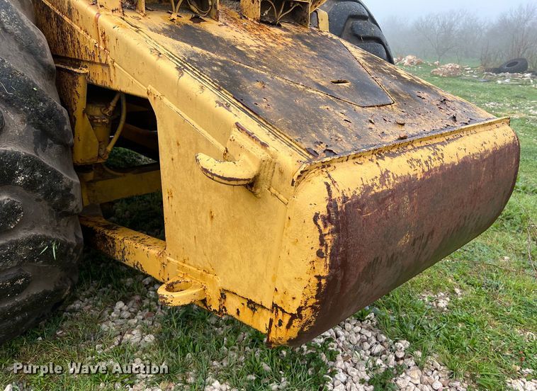 image for item DS2925 1985 Caterpillar 621B conventional scraper 