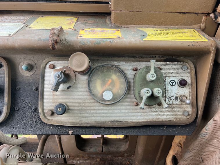 image for item DS2925 1985 Caterpillar 621B conventional scraper 