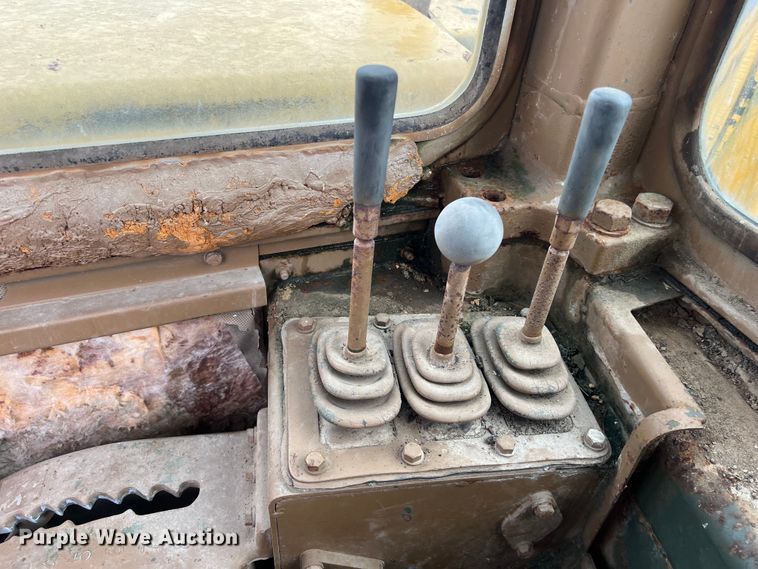 image for item DS2925 1985 Caterpillar 621B conventional scraper 