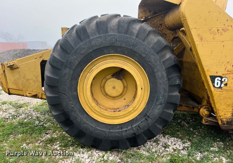 image for item DS2925 1985 Caterpillar 621B conventional scraper 