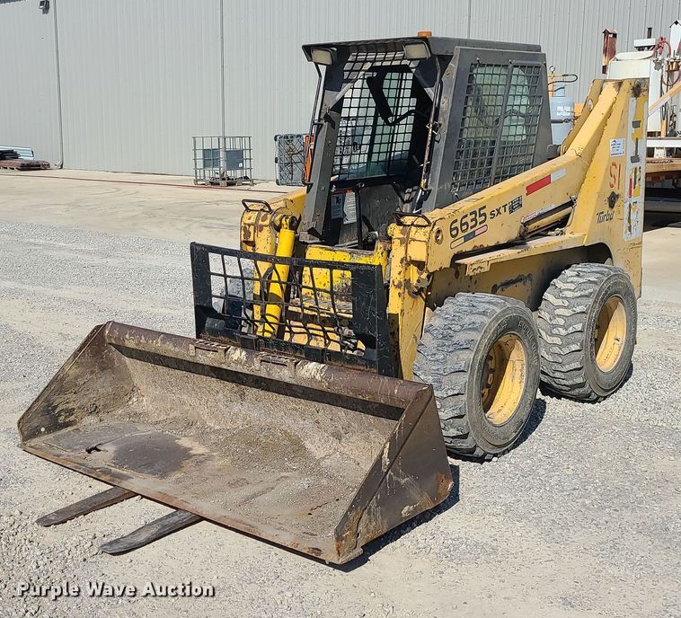 image for item DS7332 Gehl 6635SXT skid steer loader
