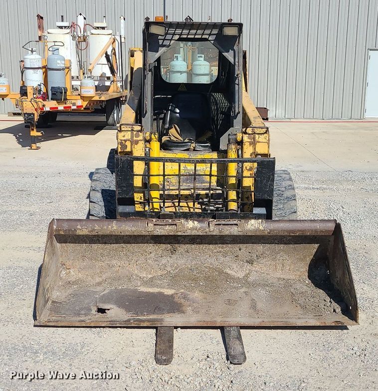 image for item DS7332 Gehl 6635SXT skid steer loader