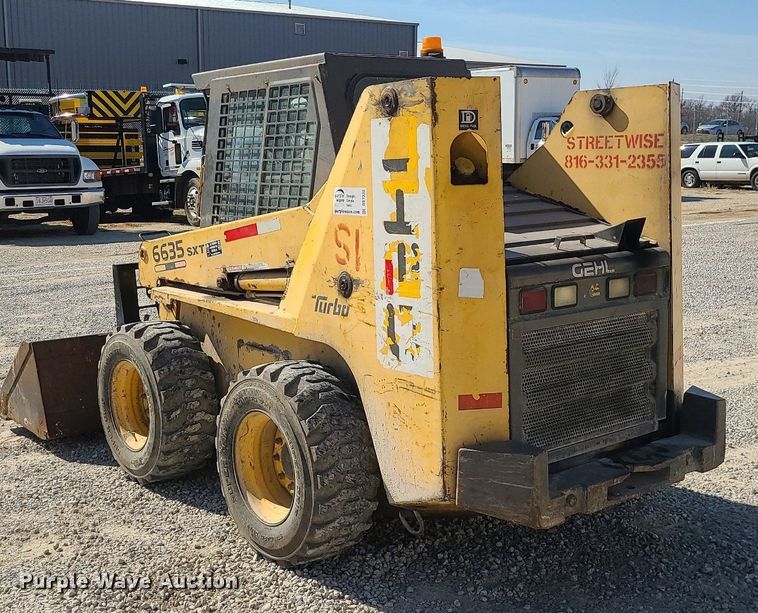 image for item DS7332 Gehl 6635SXT skid steer loader