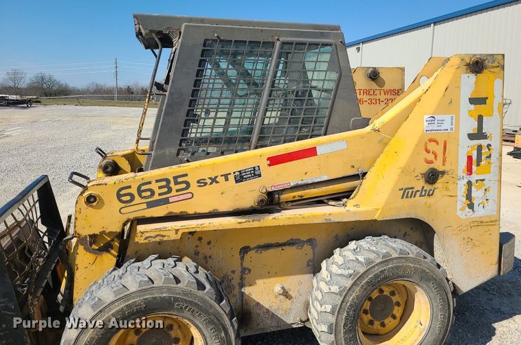 image for item DS7332 Gehl 6635SXT skid steer loader