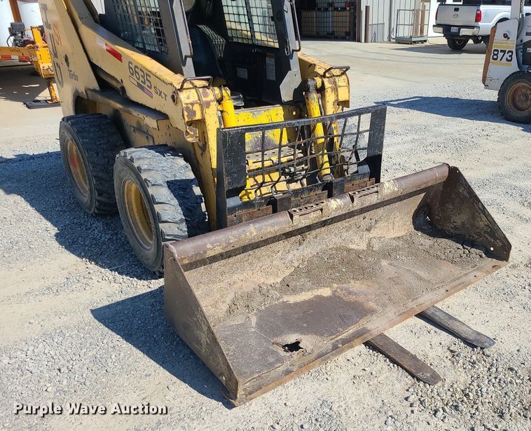 image for item DS7332 Gehl 6635SXT skid steer loader