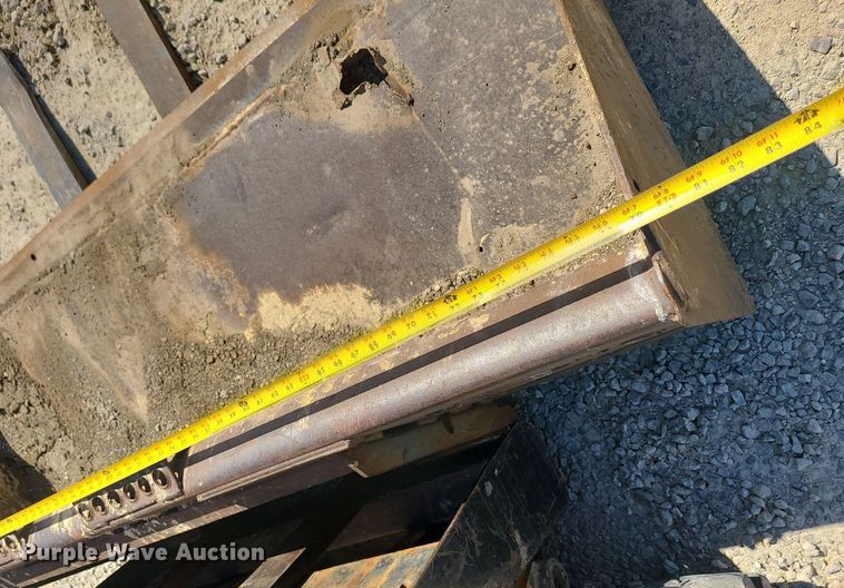 image for item DS7332 Gehl 6635SXT skid steer loader