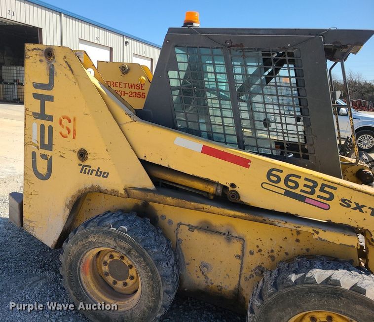image for item DS7332 Gehl 6635SXT skid steer loader