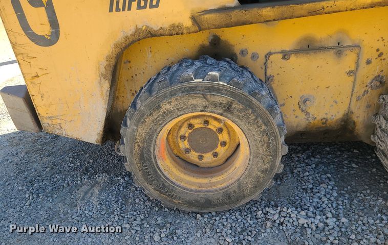 image for item DS7332 Gehl 6635SXT skid steer loader