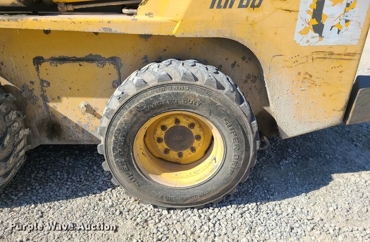 image for item DS7332 Gehl 6635SXT skid steer loader