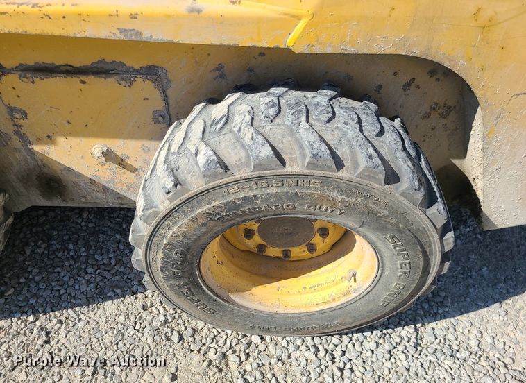 image for item DS7332 Gehl 6635SXT skid steer loader