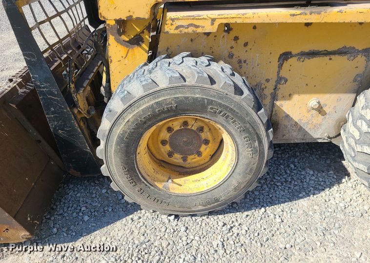 image for item DS7332 Gehl 6635SXT skid steer loader