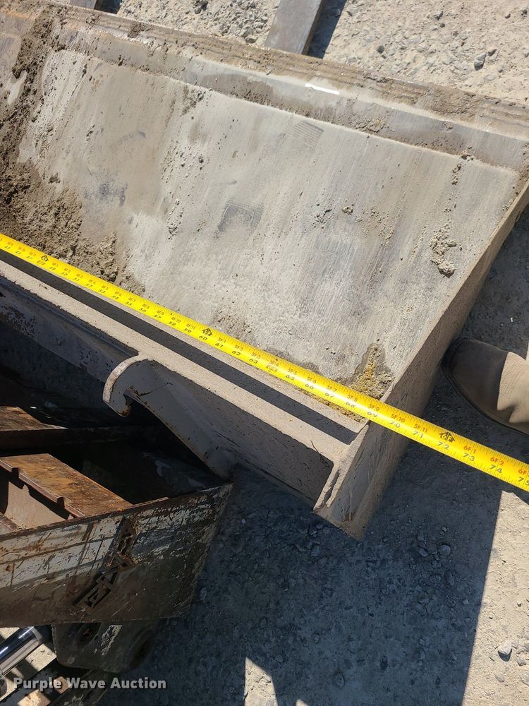 image for item DS7333 2000 Bobcat 873 skid steer loader