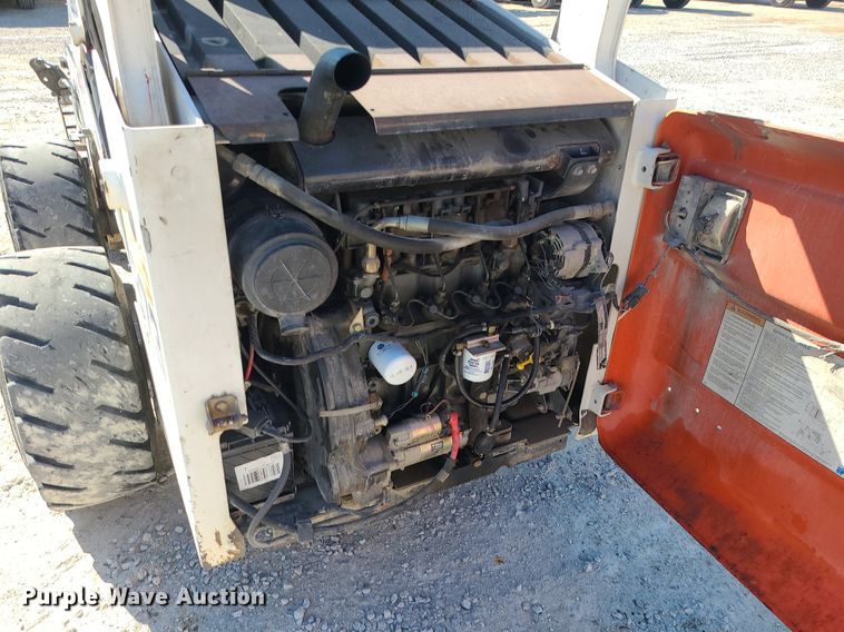 image for item DS7333 2000 Bobcat 873 skid steer loader